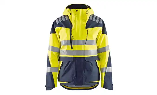 How do modular designs enhance the seasonal versatility of Apparel?