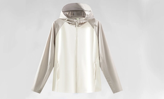 A Buyer’s Guide to Sun Protection Clothing (UPF, Fabric, Fit)