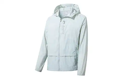 Why Lightweight Sun Workwear Matters in Summer Work?