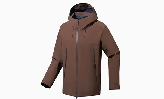 Benefits of Waterproof Outdoor Coats for Men