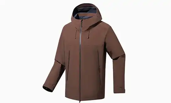 How to Choose the Right Men's Winter Clothing for Outdoor Activities?