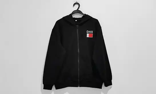 Zip-Up Hoodie vs Pullover Hoodie: Which Provides Better Comfort?